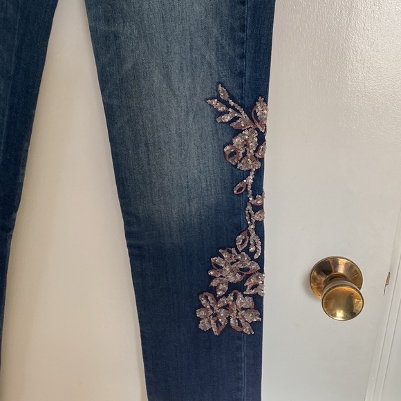 White House Black Market designed skinny jeans, size 4 - Picture 4 of 14